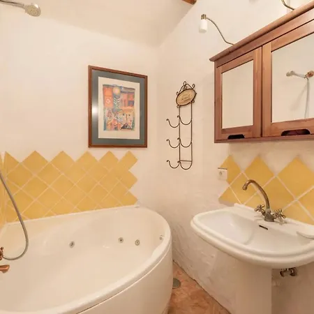 Casa Tenades Holiday home *
