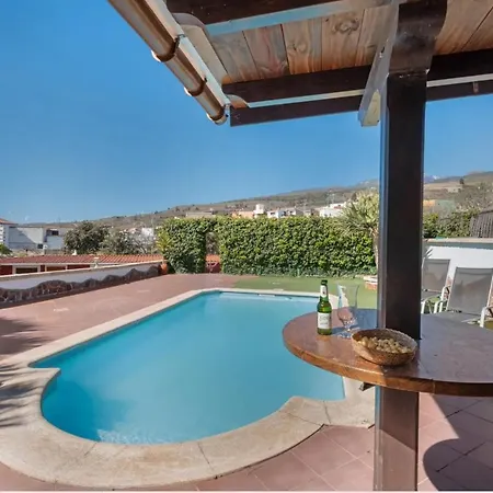 Casa Tenades Сasa de vacaciones *